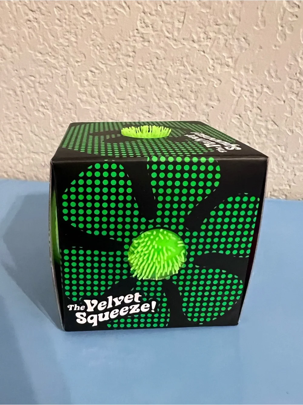 Authentic NeeDoh Flower Power Fuzz Ball - Neon Green